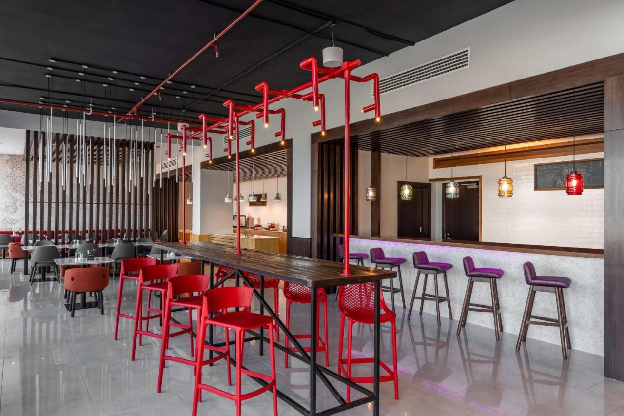 Park Inn By Radisson Jeddah Madinah Road Zewnętrze zdjęcie